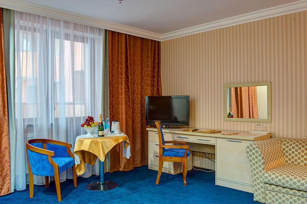King Hotel Astana Dış mekan fotoğraf